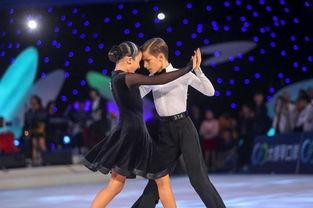 简单拉丁成人成品舞视频,跟随简单成品舞视频，轻松入门拉丁舞世界