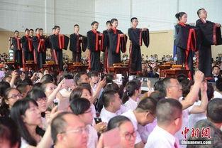 成人礼的感受视频,青春蜕变，感悟成长瞬间